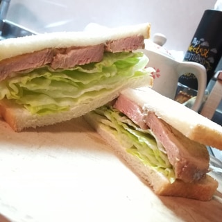 煮豚を活用☆煮豚とレタスのサンドイッチ